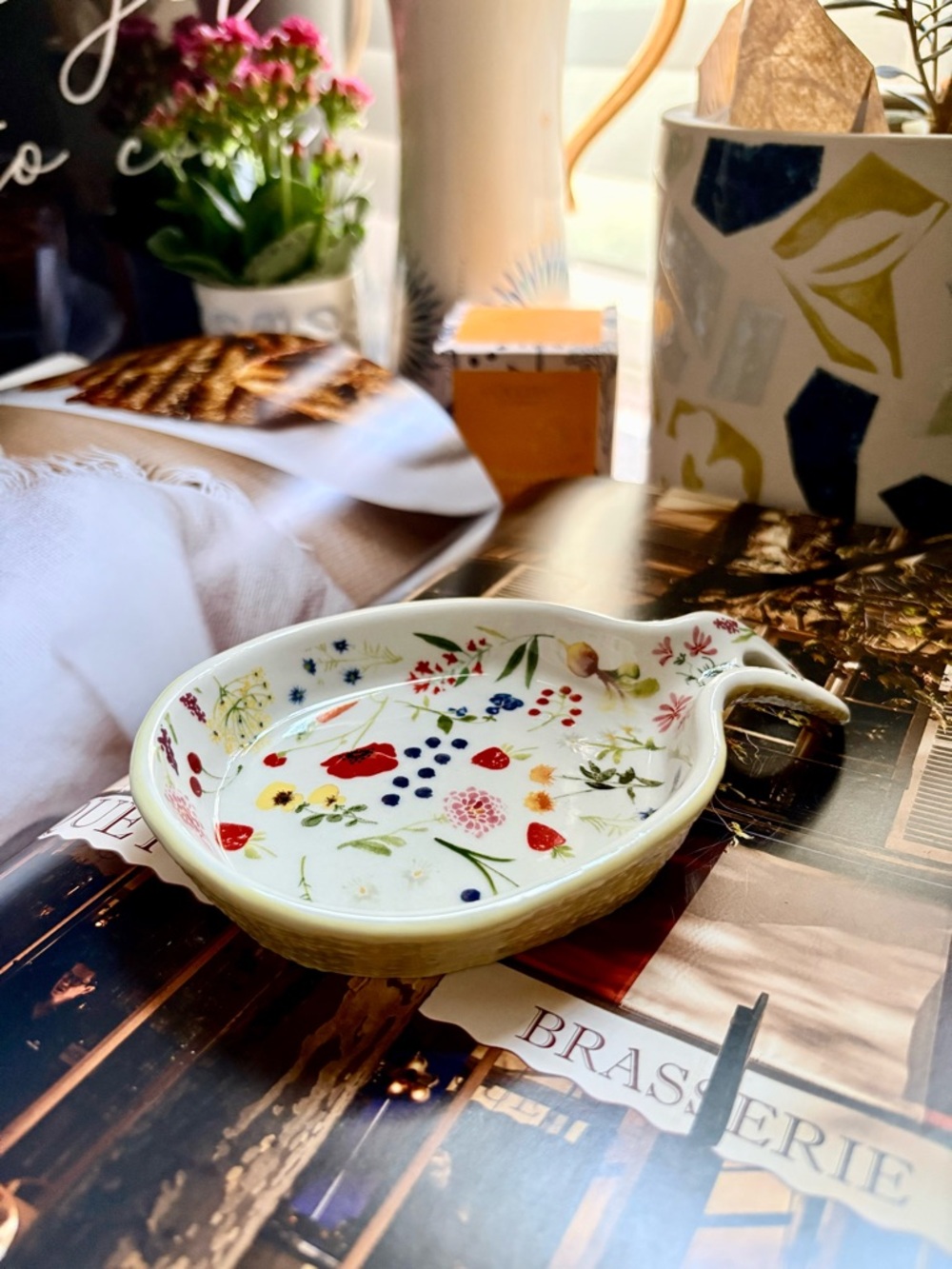 NWOT Anthropologie Appoline Spoon Rest 🌹(6”)